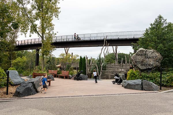 Zoo walkway entrance